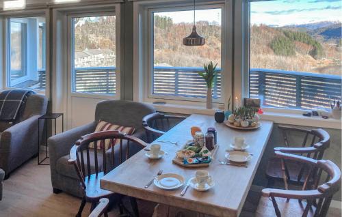 Blindheim Casa | Lovely Home In Flaktveit With Wifi