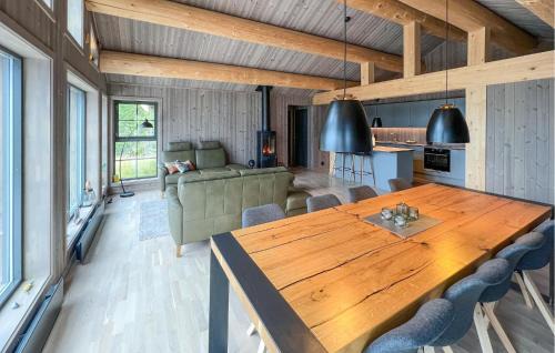 Sor-Fron Casa | Lovely Home In Gålå With Sauna
