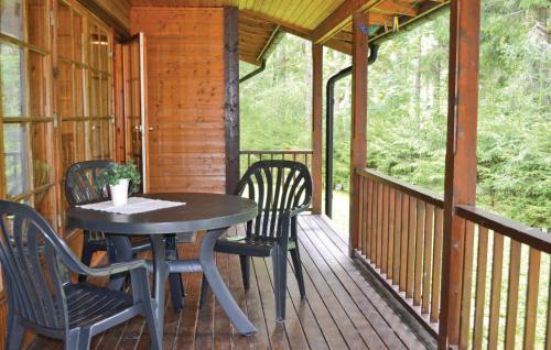 Vathult Casa | Lovely Home In Gislaved With Lake View