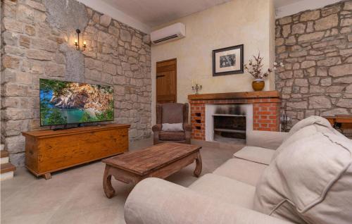 Konavle Casa | Lovely Home In Gruda With Sauna