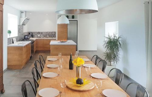 Kerlouet Casa | Lovely Home In Guisseny