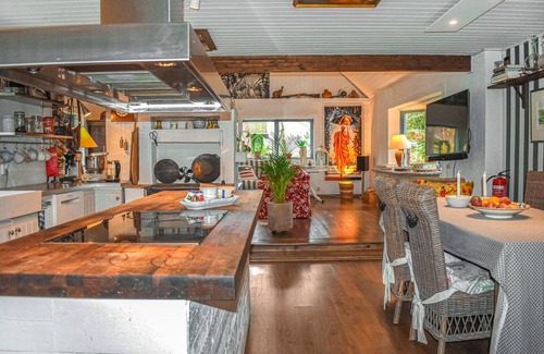 Hollviken Casa | Preciosa casa en Höllviken con cocina
