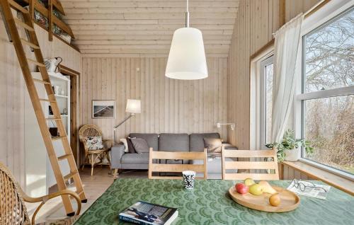 Idestrup Casa | Lovely Home In Idestrup With Kitchen