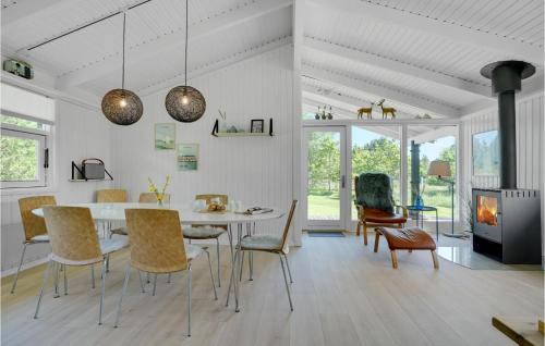 Bratten Strand Casa | Lovely Home In Jerup With Kitchen