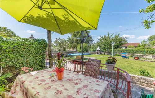 Kanfanar Casa | Lovely Home In Kanfanar With Kitchen