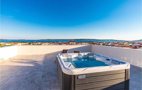 Kastela Casa | Lovely Home In Kastel Luksic With Sauna