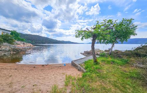 Spikkestad Casa | Lovely Home In Klokkarstua With House Sea View