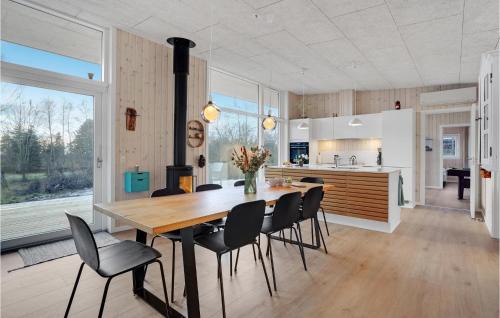 Knebel Casa | Lovely Home In Knebel With Kitchen
