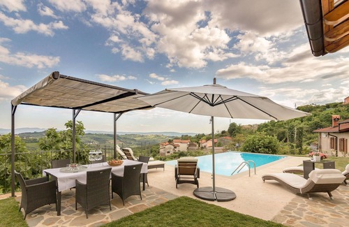 Brda Casa | Preciosa casa en Kojsko con sauna