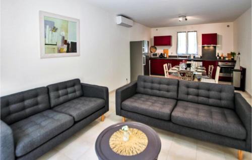 Merindol Casa | Lovely Home In Merindol With Wifi