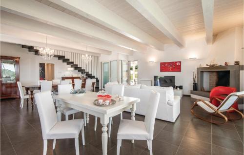 Montecastrilli Casa | Lovely Home In Montecastrilli