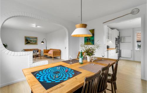 Snogebaek Casa | Lovely Home In Nexø With Kitchen