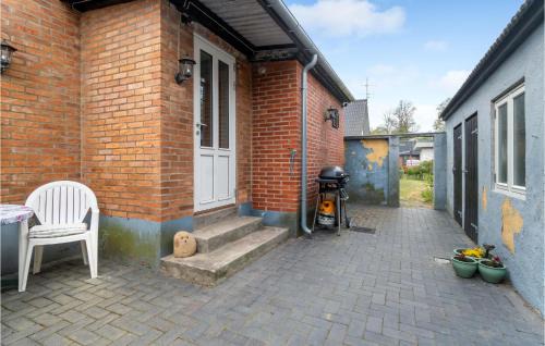 Snogebaek Casa | Lovely Home In Nexø With Kitchen