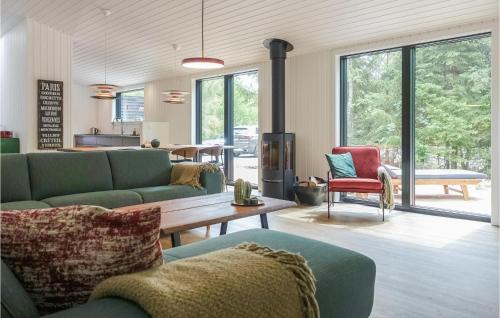 Bedegaard Casa | Lovely Home In Nexø With Kitchen