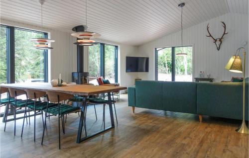 Bedegaard Casa | Lovely Home In Nexø With Kitchen