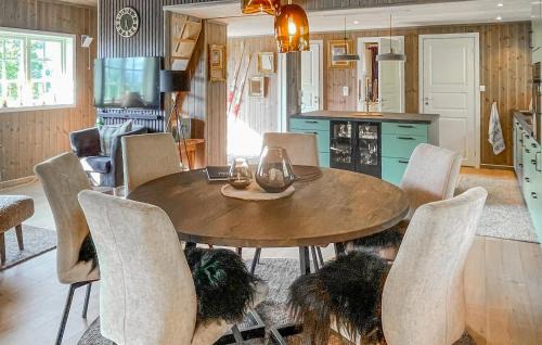 Akrestrømmen Casa | Lovely Home In Rendalen With Wifi