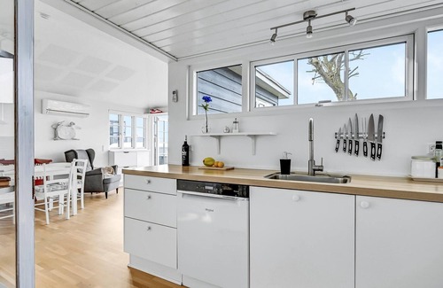 Ronde Casa | Hermosa casa en Rønde con vista al mar