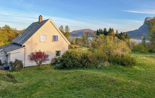 Hyllestad Casa | Lovely Home In Sørbøvåg