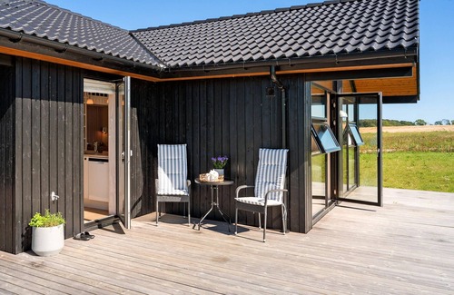 Stege Casa | Lovely home in Stege with sauna