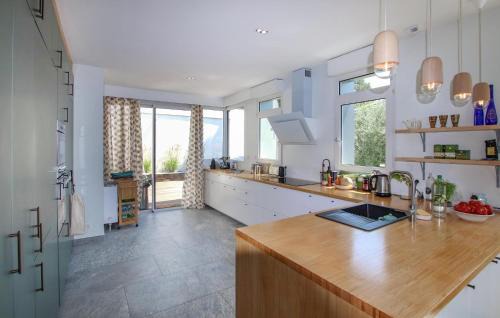 Thonon-les-Bains Casa | Lovely Home In Thonon Les Bains With Sauna