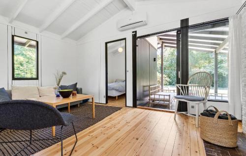 Holloselund Casa | Lovely Home In Vejby With Wifi