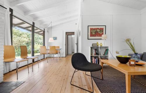 Holloselund Casa | Lovely Home In Vejby With Wifi