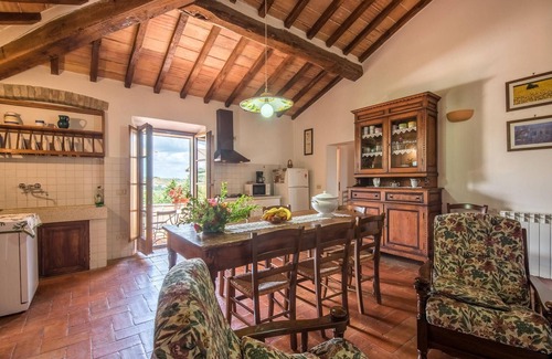 San Quirico d'Orcia Casa | Preciosa casa en San Quirico.