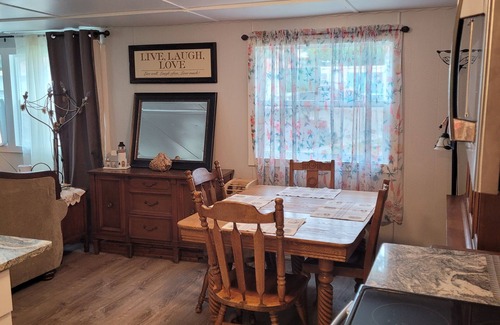 Longmont Casa | Lovely home located close to breweries, parks and greenbelt