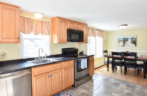 Chatham Casa | Lovely Home Near Bike Path Dog Welcome!