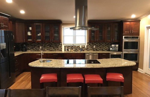 Acworth Casa | Propiedad cerca de Lake Allatoona, Red top mountain y Lake point sports complex
