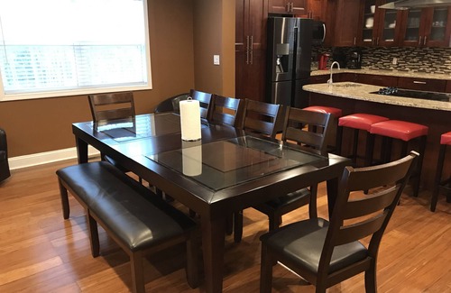 Acworth Casa | Propiedad cerca de Lake Allatoona, Red top mountain y Lake point sports complex