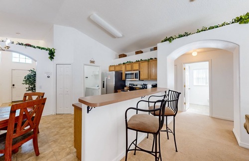 Lindfields Casa | Lovely home with a private pool, grill, washer/dryer, & AC - snowbird friendly