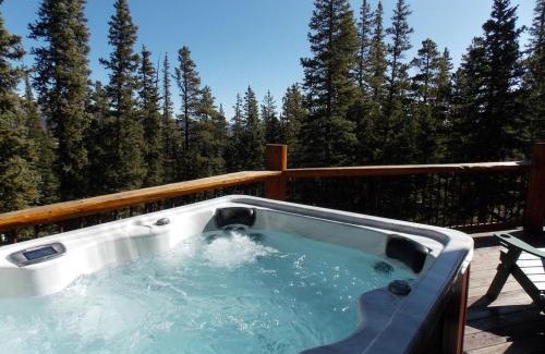 Valley of the Sun Casa | Lovely Home with Great Views and Private Hot Tub - Porcupine Slopes