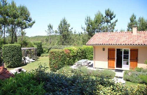 Lacanau Casa | Agradable casa con orientación sur, tranquila y arbolada, cerca del lago, piscina