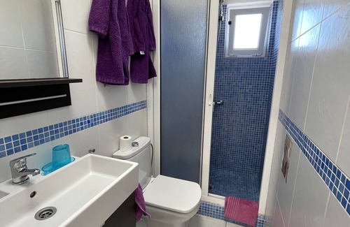 Teguise Cabaña | Bonita casa en el corazón de Famara con jardin cerca del mar & wifi gratuito