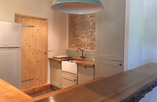 Azillanet Casa | Encantadora casa con gran jardín y piscina privada en el corazón de Minervois