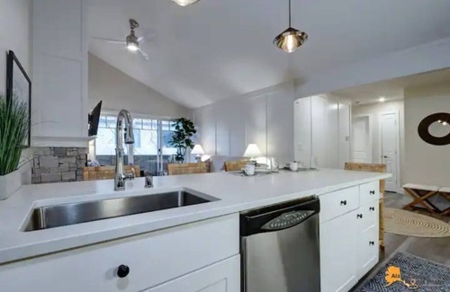 Midtown Anchorage Apartamento | Lovely in every way, your new Anchorage retreat