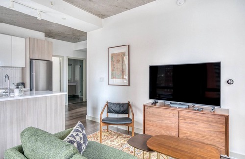 MIT Apartamento | Lovely Kendall Square 2BR w/ Gym, near Shops & Dining, by Blueground