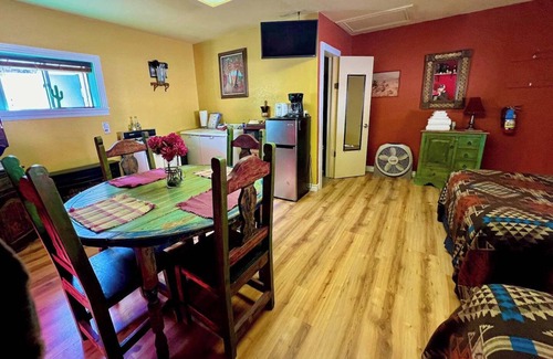 San Lorenzo Apartamento | Lovely Kitchen Suite at Lake Roberts