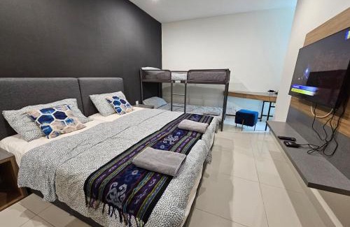Batu Lintang Apartamento | Lovely Kozi Square comfort Studio Home 3C