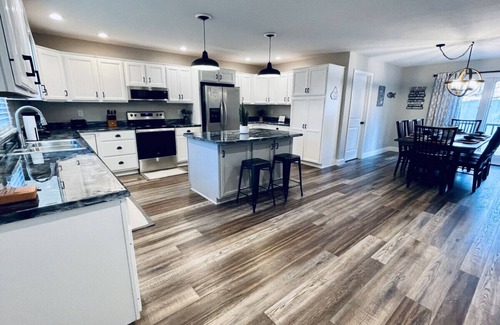 Gilbertsville Casa | Lovely KY Lake Home w/ Fire Pit & Dock