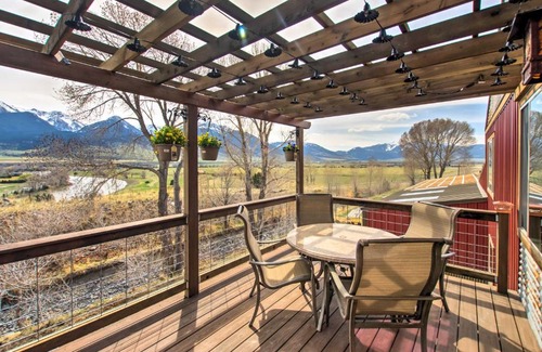 Livingston Apartamento | Lovely Livingston Loft with Mountain and River Views!