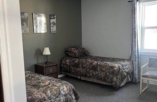 Saskatchewan Cabina | Lovely lodge with WiFi in Sled Lake - 6 bedrooms