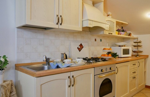 Colorno Apartamento | Desván precioso cerca del Palacio de Colorno, hogar de ALMA