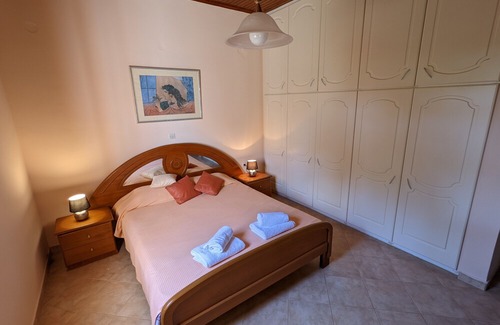 Paliki Casa | Lovely Lontza A 2-Bedroom Cozy House