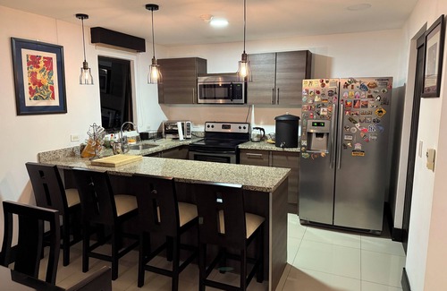 Santa Ana Apartamento | Lovely luxury apartment in Santa Ana