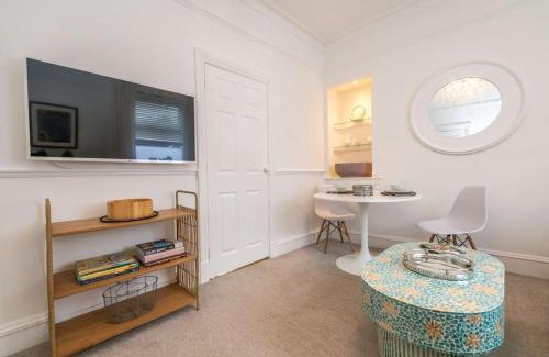 Stonehaven Apartamento | Lovely main door 1 bedroom holiday flat with patio
