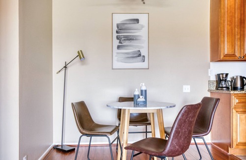 Mar Vista Apartamento | Lovely Mar Vista 1BR w/ Courtyard & BBQ, near shops, by Blueground
