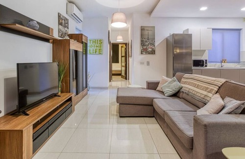 Mellieħa Heights Apartamento | Lovely Mellieha Apt with stunning terrace & views!