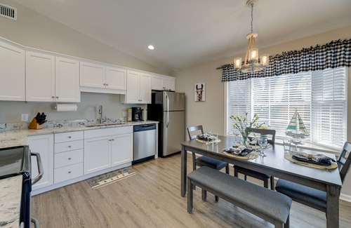 Morehead City Casa | Lovely Morehead City Home w/ Fire Pit & Gas Grill